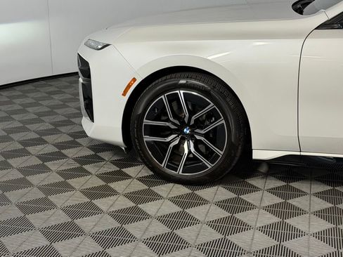 Used 2023 BMW 740i w/ Executive Package RWD image 12