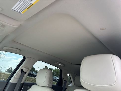 Used 2022 Cadillac XT5 Premium Luxury w/ Technology Package AWD/4WD image 23