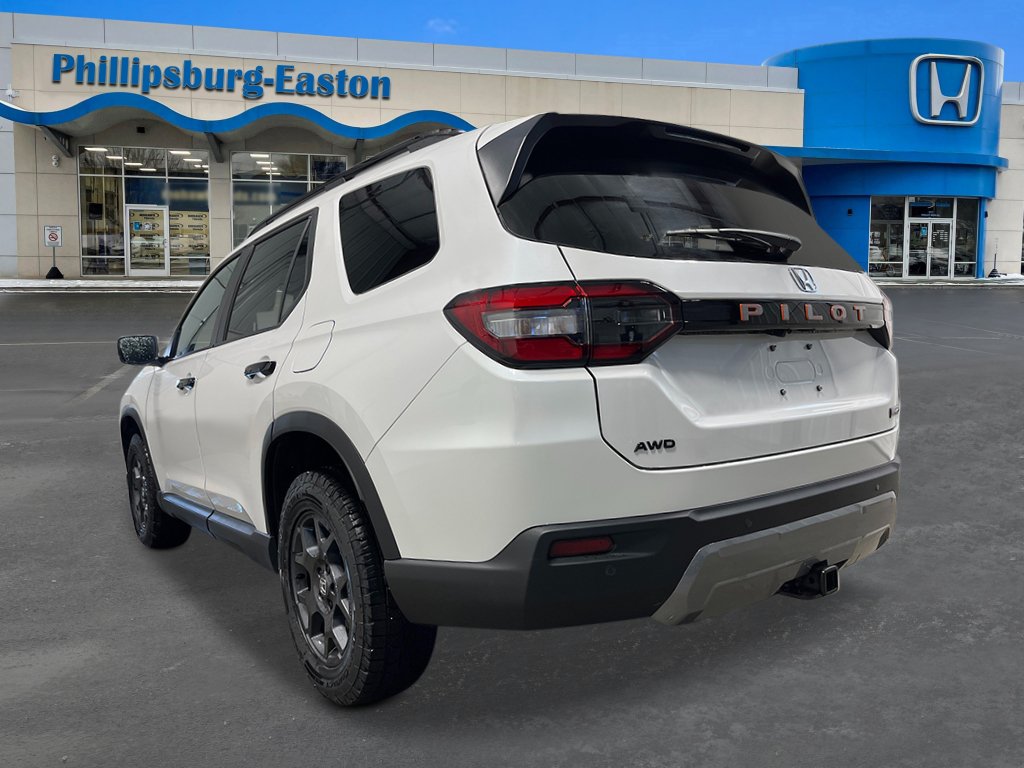 New 2026 Honda Pilot TrailSport image 3