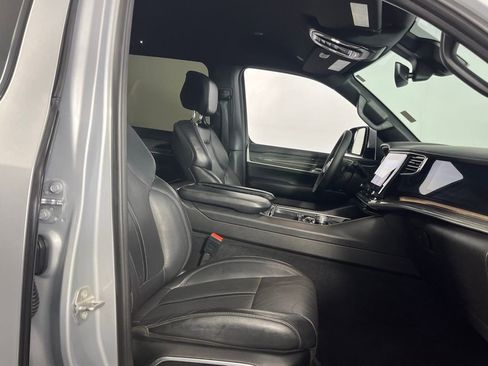 Used 2022 Jeep Wagoneer Series III image 30