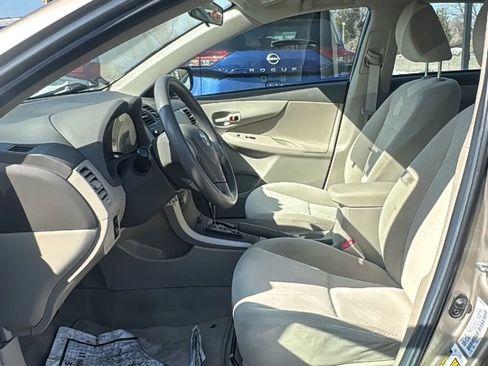 Used 2009 Toyota Corolla XLE image 11