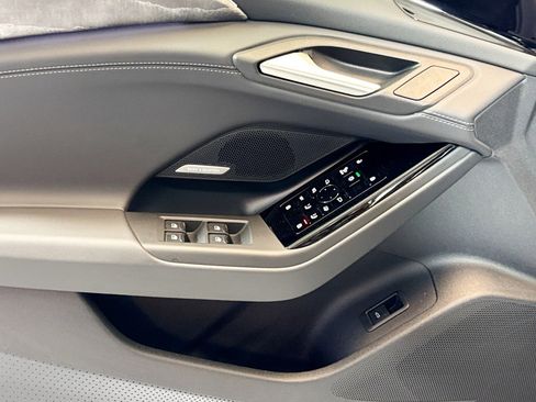 Used 2025 Audi A6 e-tron Prestige w/ Black Warm Weather Package image 16