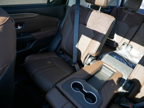 New 2026 Honda Pilot Elite image 12