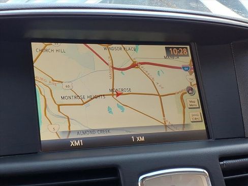 Used 2011 INFINITI M37 x w/ Deluxe Touring Pkg image 9