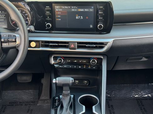 Used 2021 Kia K5 LXS FWD image 22