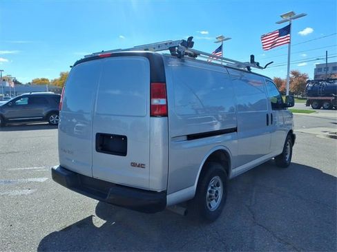 Used 2020 GMC Savana 2500 w/ Driver Convenience Package image 5