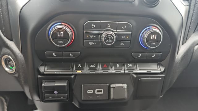Used 2019 Chevrolet Silverado 1500 RST w/ All-Star Edition AWD/4WD image 19