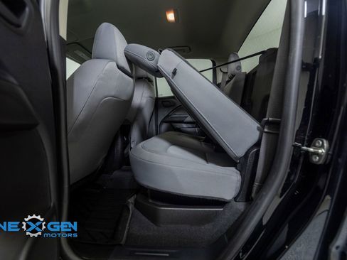 Used 2020 Chevrolet Colorado W/T w/ WT Convenience Package RWD image 29