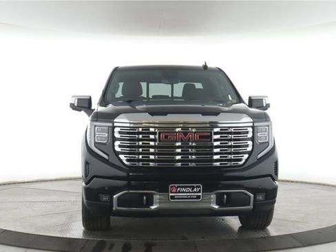 Used 2023 GMC Sierra 1500 Denali w/ Denali Reserve Package AWD/4WD image 12