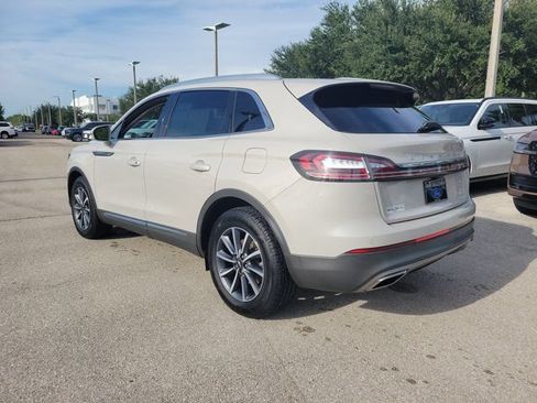 Certified 2022 Lincoln Nautilus FWD image 4