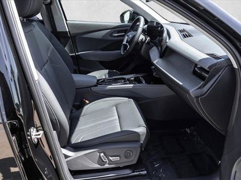 New 2026 Audi Q3 quattro 2.0T AWD/4WD image 25