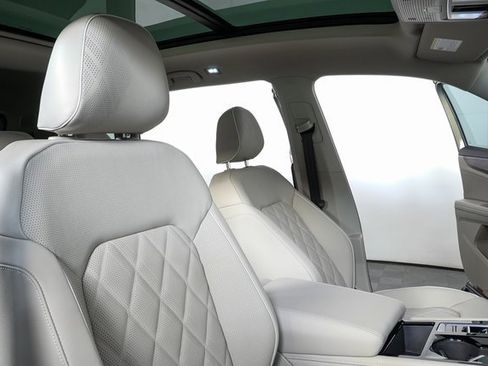 New 2026 Volkswagen Atlas SEL Premium R-Line image 21