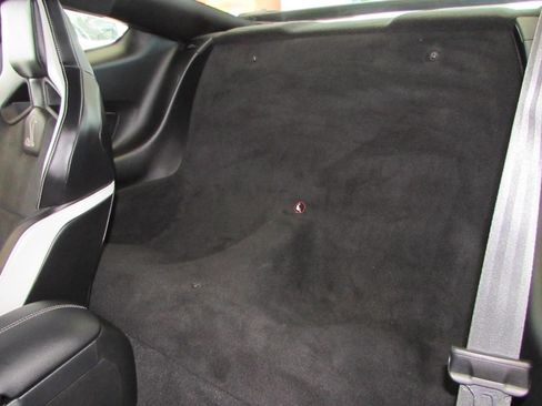 Used 2020 Ford Mustang Shelby GT500 w/ Carbon Fiber Track Pack image 21