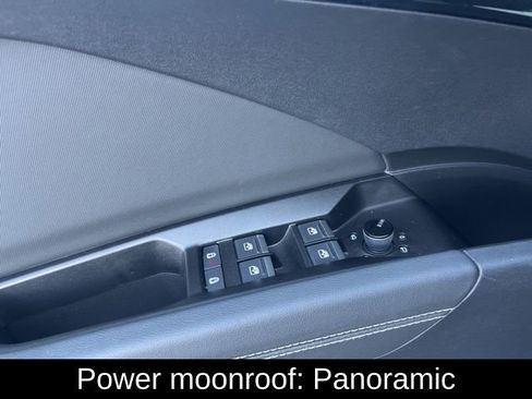 Used 2023 Audi Q4 e-tron Premium Plus w/ Premium Plus image 13