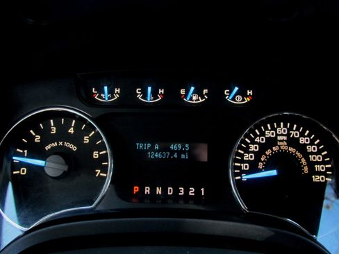 Used 2013 Ford F150 XLT image 32