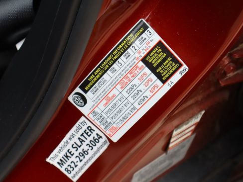 Used 2022 Nissan Kicks SV FWD image 28