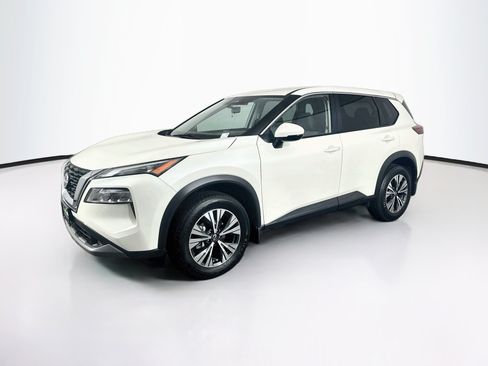 Used 2022 Nissan Rogue SV FWD image 3