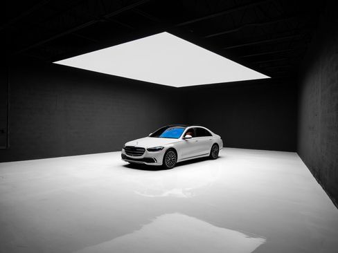 Used 2023 Mercedes-Benz S 580 4MATIC Sedan w/ 3D Technology Package image 87