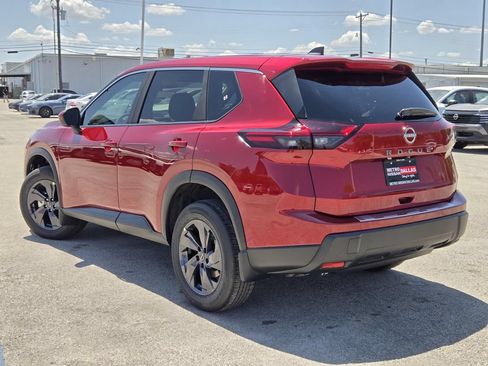 New 2026 Nissan Rogue SV FWD image 4