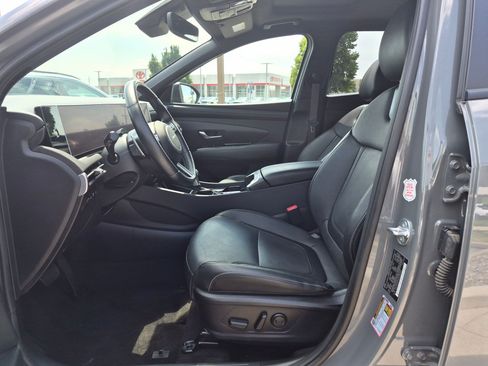 Certified 2025 Hyundai Santa Cruz Limited AWD/4WD image 17