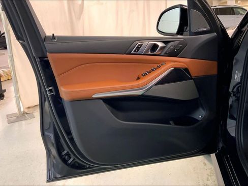 New 2026 BMW X5 xDrive50e image 10