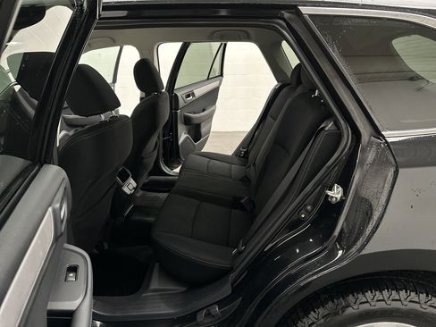 Used 2019 Subaru Outback 2.5i Premium image 20