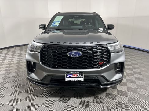 Used 2025 Ford Explorer ST w/ Sun And Sound Package image 9