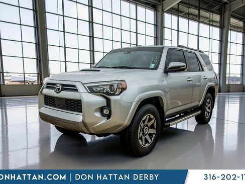 Used 2021 Toyota 4Runner TRD Off-Road Premium w/ Moonroof Package AWD/4WD image 28