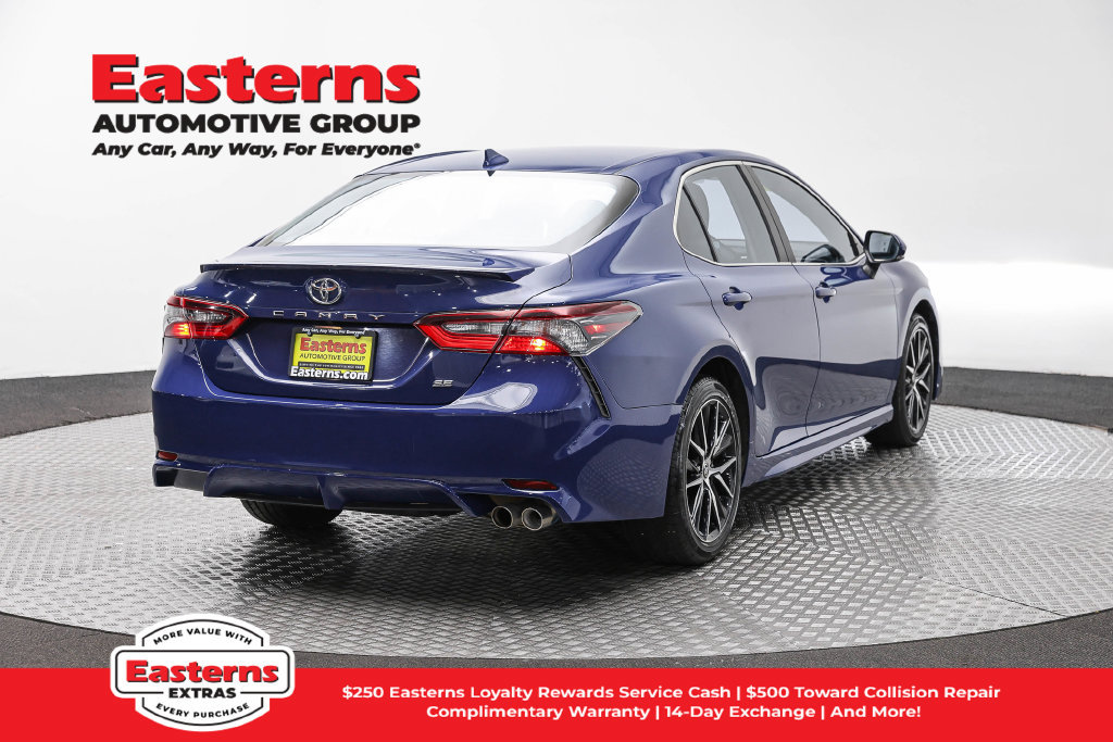 Used 2024 Toyota Camry SE FWD image 6