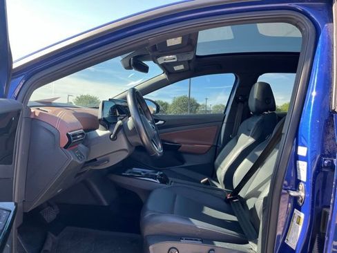 Used 2022 Volkswagen ID.4 Pro S RWD image 11