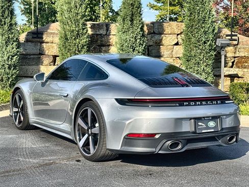 Used 2025 Porsche 911 Carrera image 3