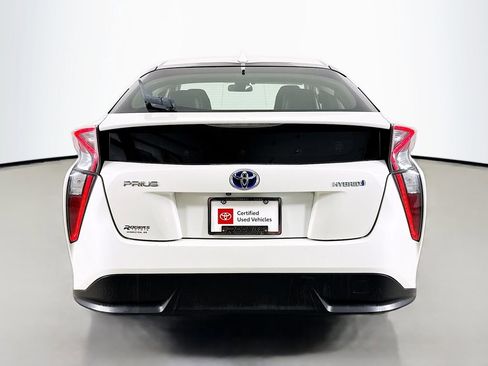 Certified 2016 Toyota Prius Three Touring image 7