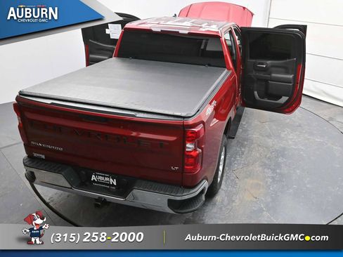 Used 2021 Chevrolet Silverado 1500 LT image 37