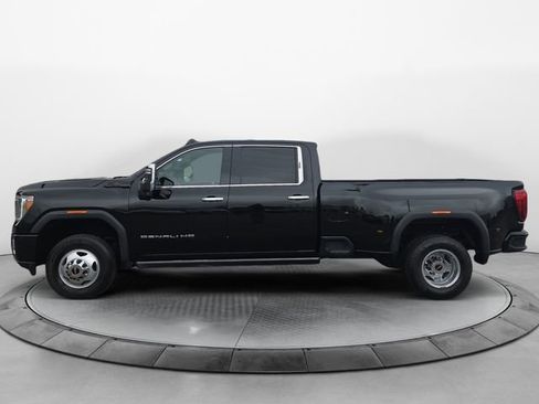 Used 2022 GMC Sierra 3500 Denali w/ Denali Ultimate Package AWD/4WD image 2