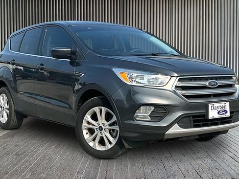 Used 2017 Ford Escape SE AWD/4WD image 10