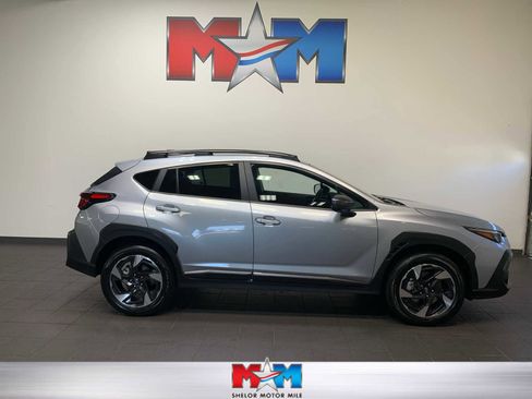 Used 2025 Subaru Crosstrek 2.5i Limited image 1