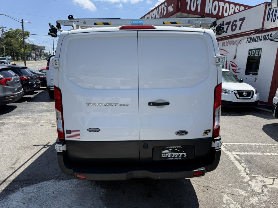 Used 2018 Ford Transit 250 130 Low Roof RWD image 5