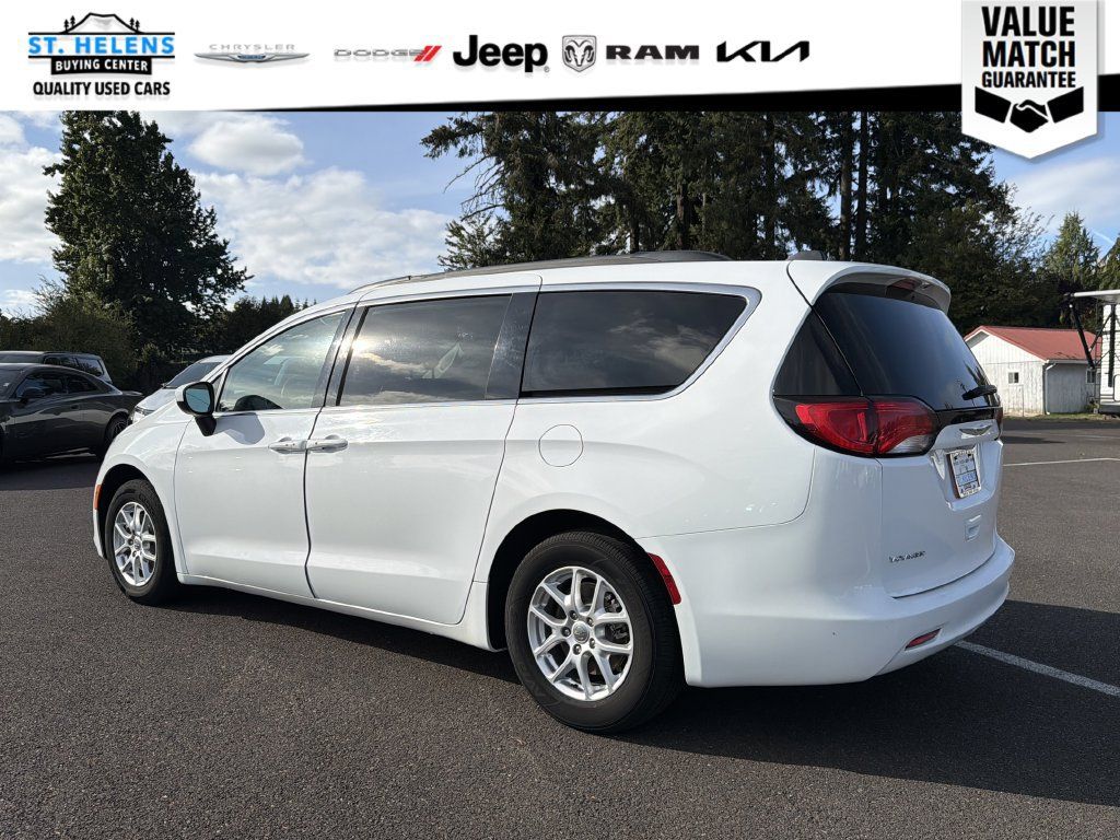 Used 2021 Chrysler Voyager Lxi FWD image 4
