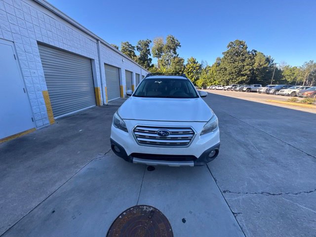 Used 2017 Subaru Outback 3.6R Limited AWD/4WD image 3