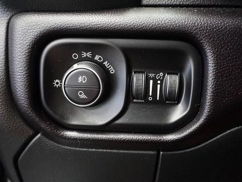 Used 2024 RAM 3500 Laramie AWD/4WD image 22