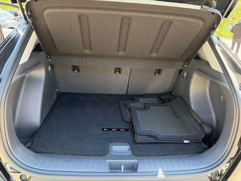 Used 2025 Hyundai Kona SEL FWD image 17