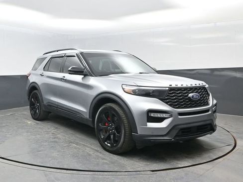 Certified 2023 Ford Explorer ST w/ Equipment Group 401A AWD/4WD image 2