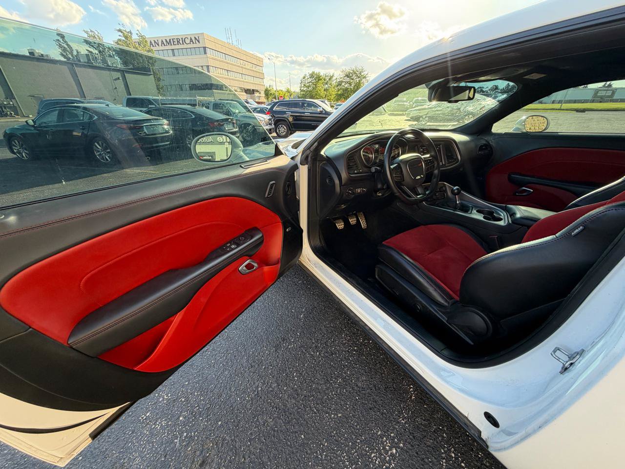Used 2022 Dodge Challenger R/T Scat Pack RWD image 9