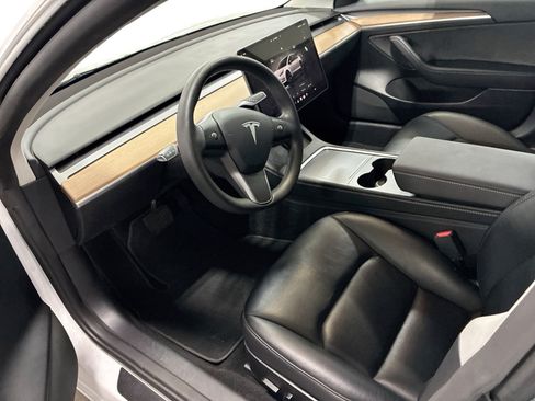 Certified 2022 Tesla Model 3 Long Range AWD/4WD image 9