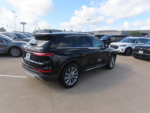 Certified 2022 Lincoln Corsair FWD w/ Premium Package image 9
