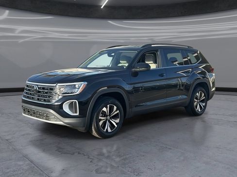 New 2026 Volkswagen Atlas SE FWD image 1