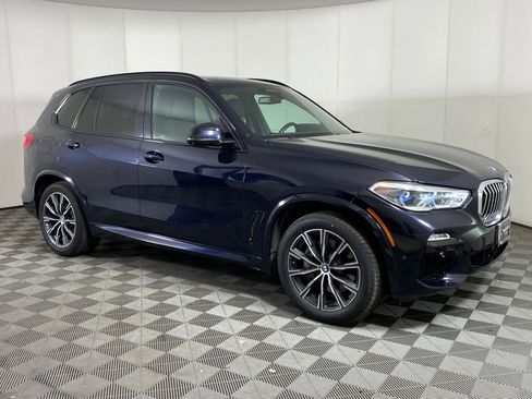 Used 2019 BMW X5 xDrive50i w/ M Sport Package image 6