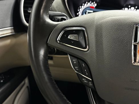 Used 2018 Lincoln MKX Reserve w/ Driver Assistance Package AWD/4WD image 23