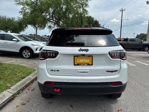 Used 2025 Jeep Compass Trailhawk AWD/4WD image 4