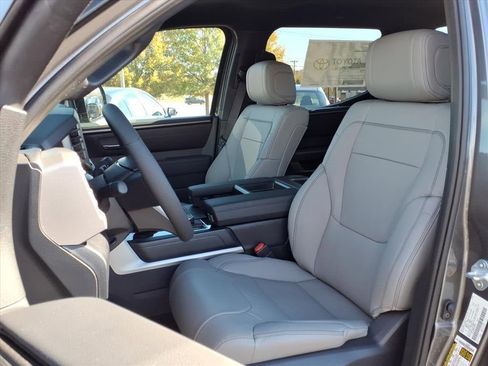 New 2026 Toyota Tundra SR5 image 3
